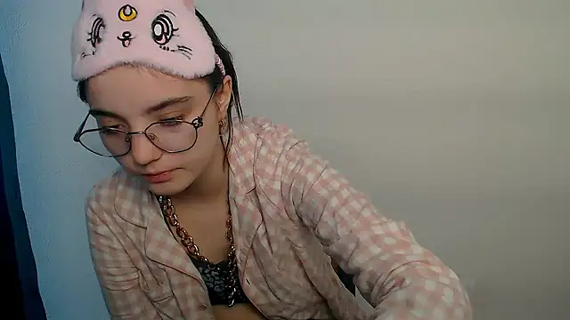 Sun Shine   online show from 03/18/26, 11:02