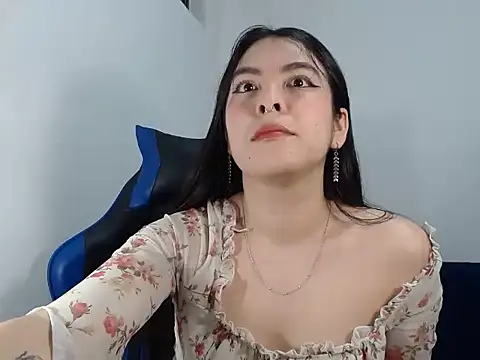 Snapshot of EloiseJun chatting on 02/02/26, 06:12 EloiseJun online show from 02/02/26, 06:12