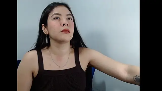 EloiseJun online show from 05/01/26, 04:39