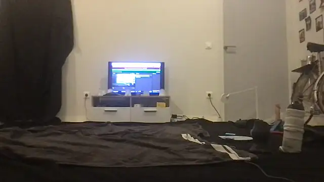 Zaak91190 online show from 04/11/26, 11:31