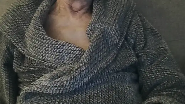 Snapshot of rogpb chatting on 10/18/25, 05:03 rogpb online show from 10/18/25, 05:03