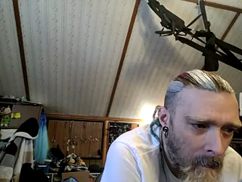 thejuicybacon online show from 12/04/25, 05:54