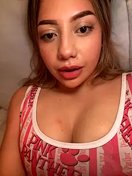 Snapshot of MissCat_ chatting on 10/10/25, 02:32 MissCat  online show from 10/10/25, 02:32