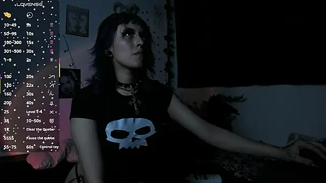 Snapshot of kattusauruss chatting on 10/05/25, 02:10 kattusauruss online show from 10/05/25, 02:10