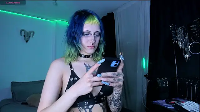 kattusauruss online show from 03/23/26, 03:43