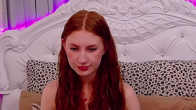 SaraMoor online show from 09/12/25, 09:26