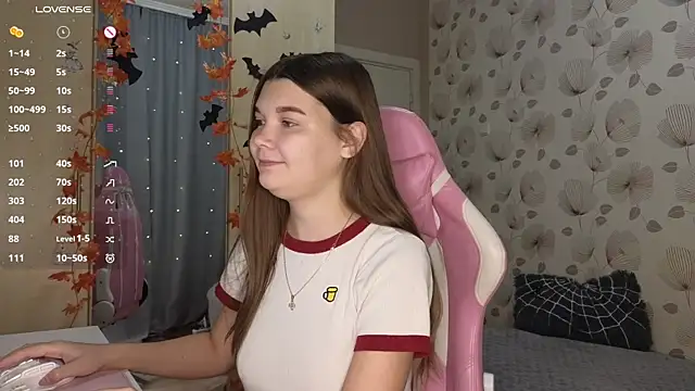 Snapshot of _cute_ice chatting on 10/17/25, 05:32  cute ice online show from 10/17/25, 05:32