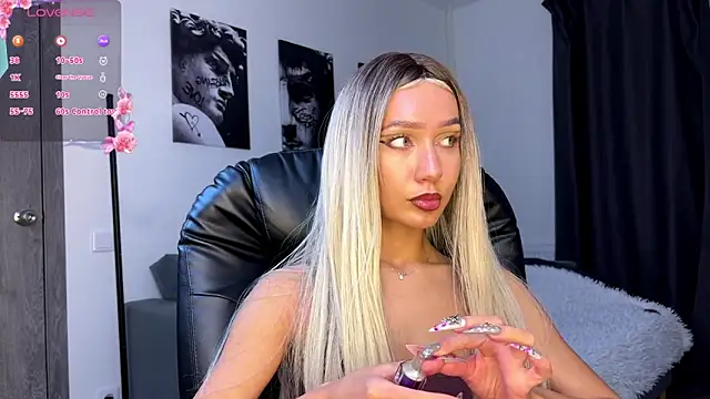 Lisa Shultz online show from 11/05/25, 01:11