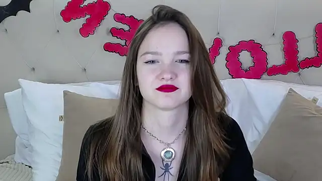 MichelleRoux online show from 10/26/25, 12:44