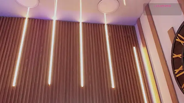 MylaDreams online show from 12/19/25, 03:46