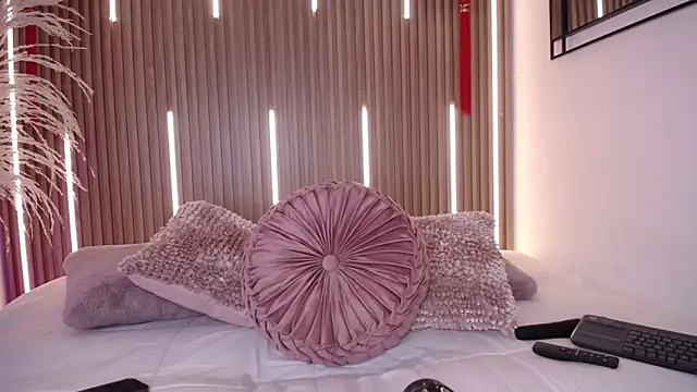 MylaDreams online show from 03/12/26, 03:23