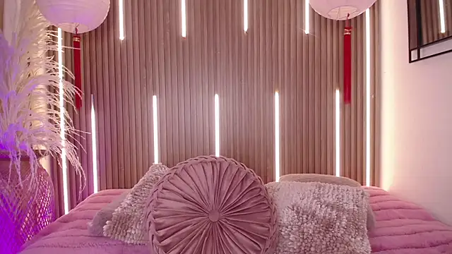 MylaDreams online show from 03/24/26, 03:44