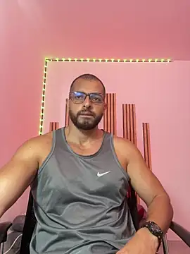 magnumchris online show from 04/18/26, 05:28