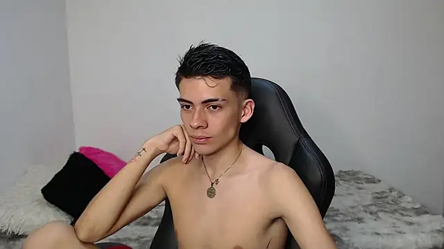 Rimuru17 online show from 03/29/26, 03:39