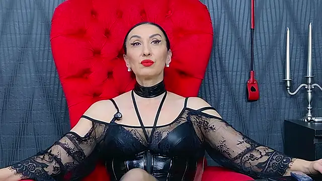 Snapshot of MistressDora chatting on 05/05/26, 06:10 MistressDora online show from 05/05/26, 06:10