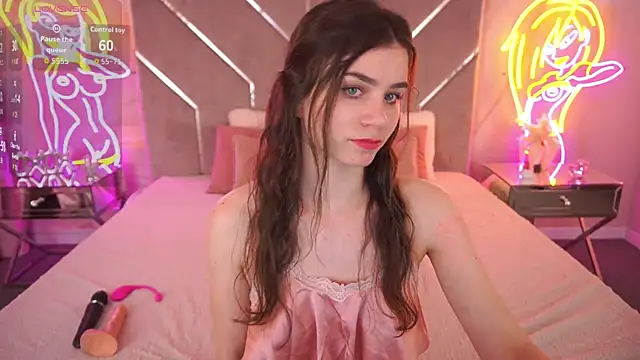 Snapshot of HeavenElle chatting on 07/03/26, 05:58 HeavenElle online show from 07/03/26, 05:58