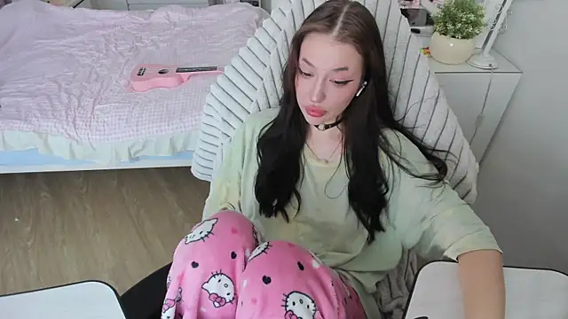 Snapshot of saadnesstyan chatting on 09/21/25, 04:58 saadnesstyan online show from 09/21/25, 04:58