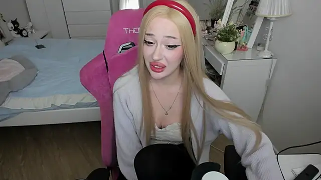 Snapshot of saadnesstyan chatting on 10/17/25, 12:41 saadnesstyan online show from 10/17/25, 12:41