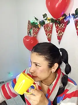 karinnahotdirty online show from 02/14/26, 09:22