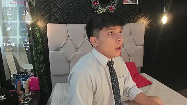 Thiago Kozak online show from 12/15/25, 01:48