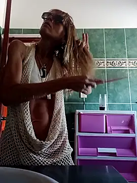 LunaNatural online show from 11/20/25, 07:02