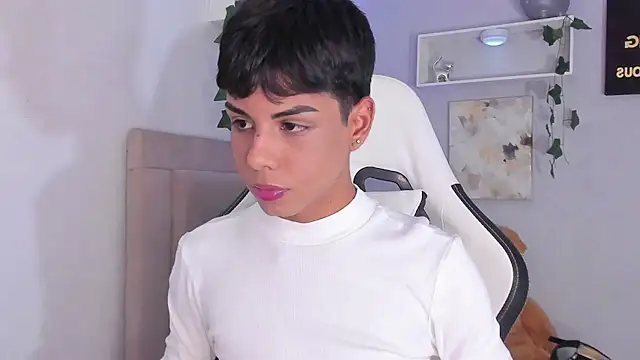 Thomas wil online show from 10/18/25, 06:37