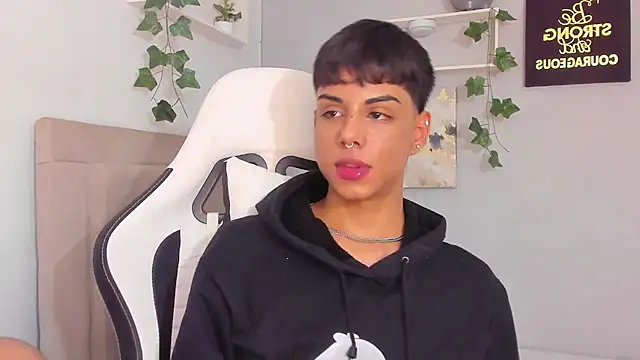 Thomas wil online show from 11/13/25, 04:55