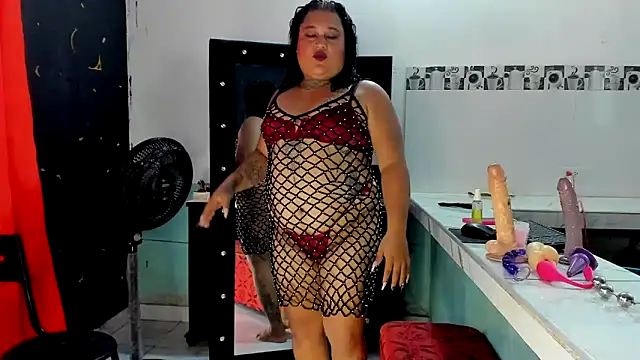 Kat Valen online show from 10/28/25, 10:01