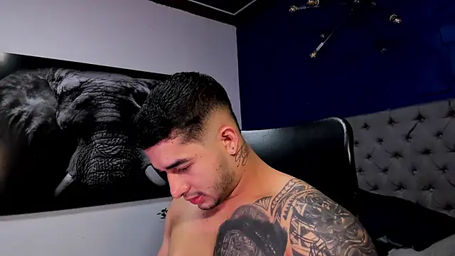 king falconer online show from 12/19/25, 12:50