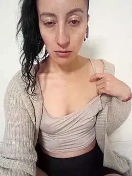 Oriana111 online show from 11/15/25, 05:42