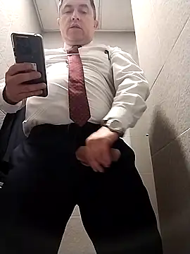 BigCristh79 online show from 04/04/26, 07:28