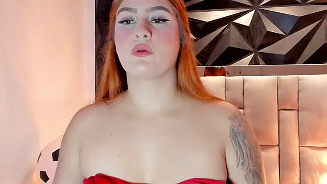 Snapshot of megan_whitee__ chatting on 07/01/26, 02:02 megan whitee online show from 07/01/26, 02:02