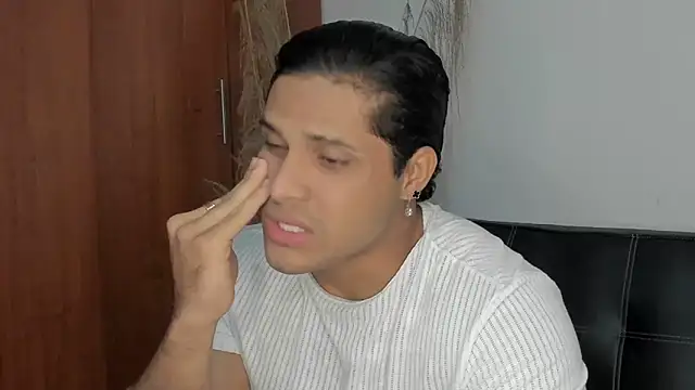 Evansdark1 online show from 10/04/25, 03:15