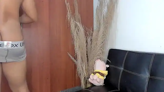 Evansdark1 online show from 11/21/25, 11:03