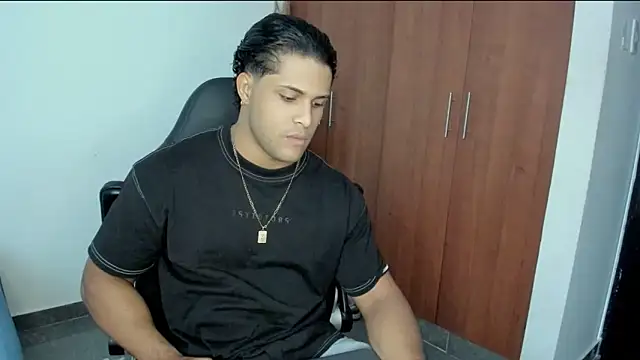 Evansdark1 online show from 04/08/26, 10:32