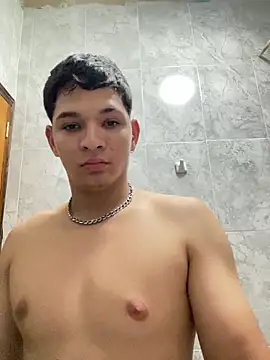 Snapshot of RobinLenoxx chatting on 10/09/25, 08:40 RobinLenoxx online show from 10/09/25, 08:40