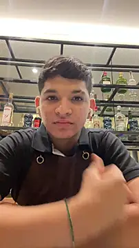 RobinLenoxx online show from 11/19/25, 12:21