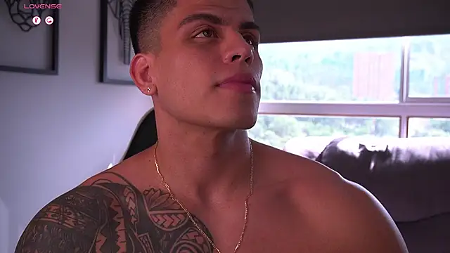 tyler muscle1 online show from 09/18/25, 07:49