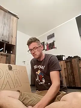 liema3156 online show from 04/25/26, 07:22