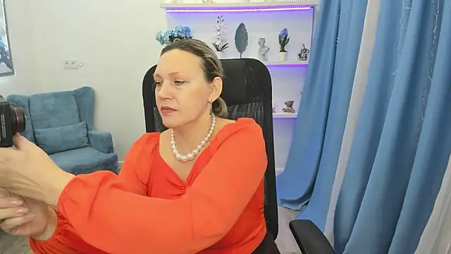 NinaStarle online show from 02/01/26, 05:28