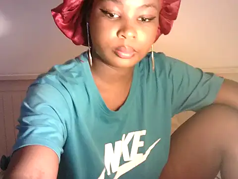 zoe215 online show from 07/02/26, 11:27