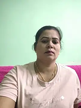 Snapshot of tamilaruvi chatting on 05/26/26, 06:31 tamilaruvi online show from 05/26/26, 06:31