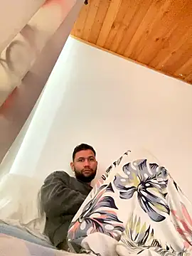 Michaell Spinelly online show from 01/18/26, 01:37