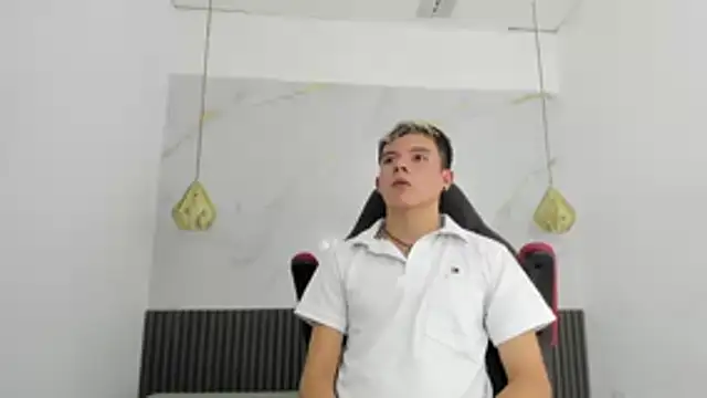 AndyFame1 online show from 02/10/26, 06:23