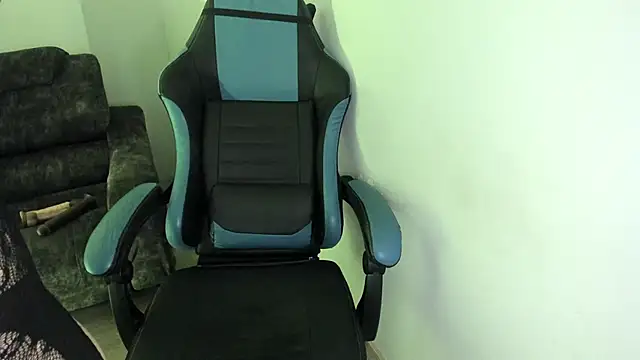 Scarbadgirl  online show from 10/03/25, 03:36