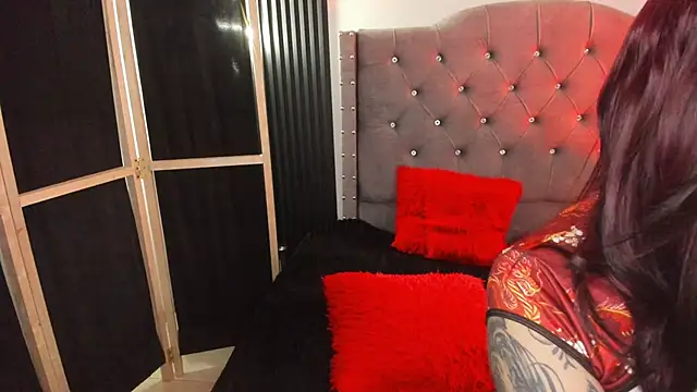 Scarbadgirl  online show from 06/18/26, 03:51