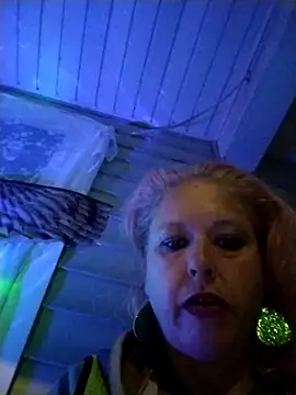 anonymity awaitsxh online show from 09/28/25, 03:56