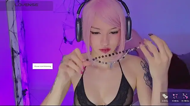 Moonlightt 21 online show from 11/02/25, 07:38