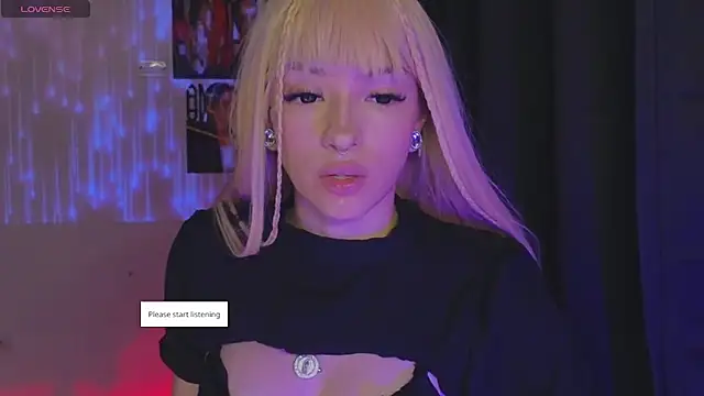 Moonlightt 21 online show from 04/11/26, 01:43