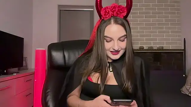 Rabli1 online show from 10/31/25, 03:13